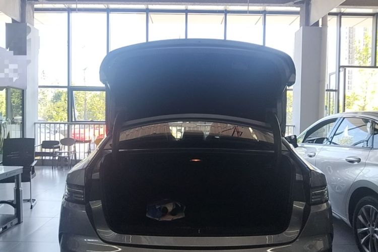 Used BYD Destroyer 05 2024 HONOR Edition DM-i 55KM Luxury Model Trunk
