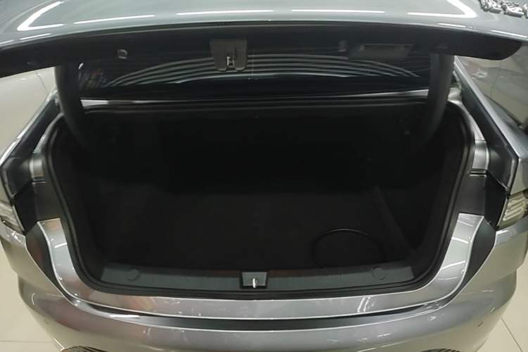 Used BYD Destroyer 05 2024 HONOR Edition DM-i 55KM Luxury Model Trunk