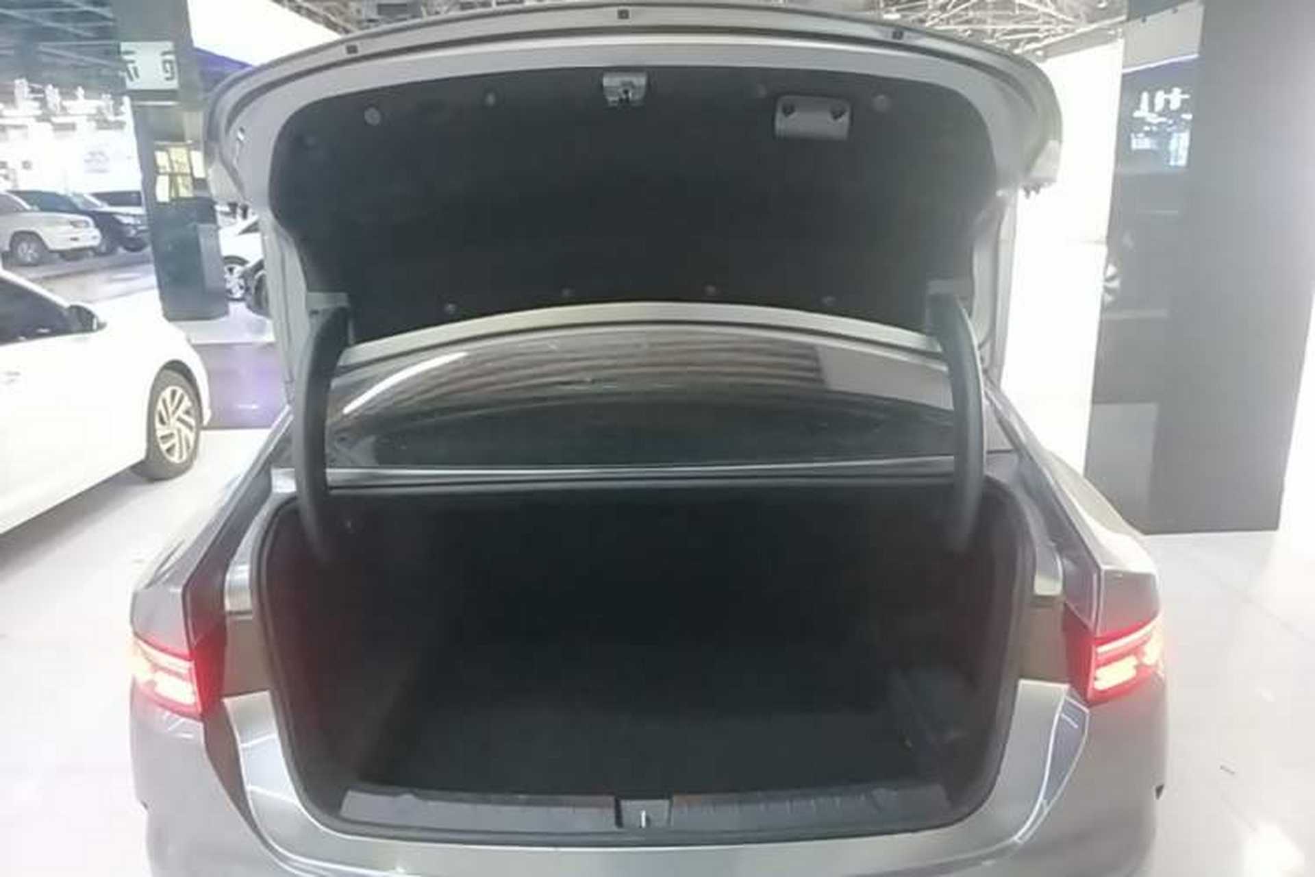 Used BYD Destroyer 05 2024 Honor Edition DM-i 120KM Luxury Model Trunk