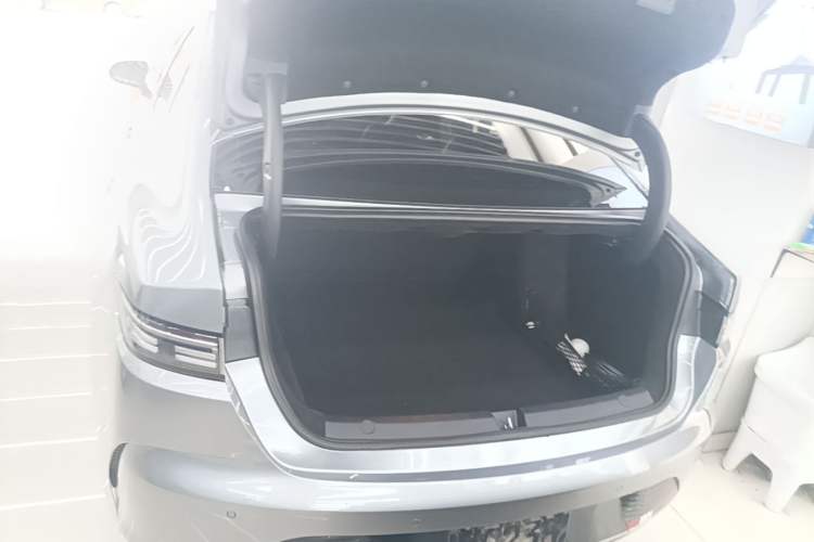 Used BYD Destroyer 05 2024 HONOR Edition DM-i 55KM Luxury Model Trunk