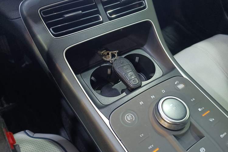 Used BYD Destroyer 05 2024 HONOR Edition DM-i 55KM Luxury Model Vehicle Key