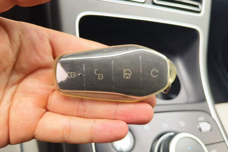 Used BYD Destroyer 05 2024 HONOR Edition DM-i 55KM Luxury Model Vehicle Key