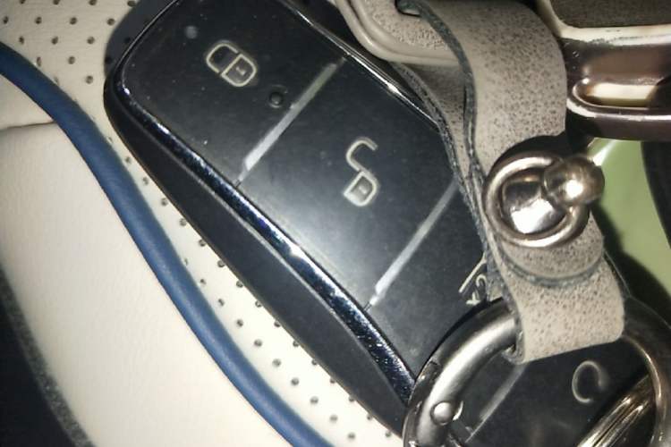 Used BYD Destroyer 05 2024 HONOR Edition DM-i 55KM Luxury Model Vehicle Key