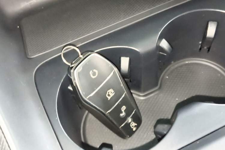 Used BYD Destroyer 05 2024 HONOR Edition DM-i 55KM Luxury Model Vehicle Key