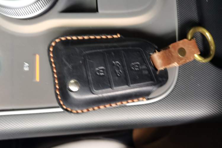 Used BYD Destroyer 05 2024 HONOR Edition DM-i 55KM Luxury Model Vehicle Key