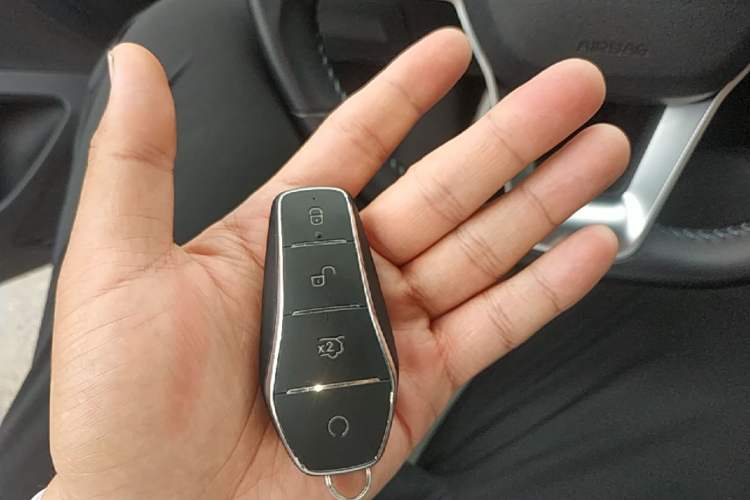 Used BYD Destroyer 05 2024 HONOR Edition DM-i 55KM Luxury Model Vehicle Key