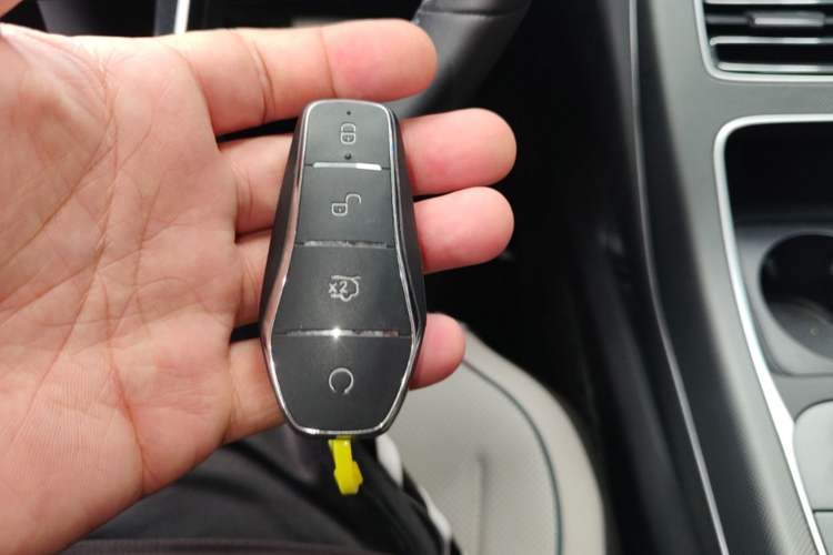 Used BYD Destroyer 05 2024 HONOR Edition DM-i 55KM Luxury Model Vehicle Key
