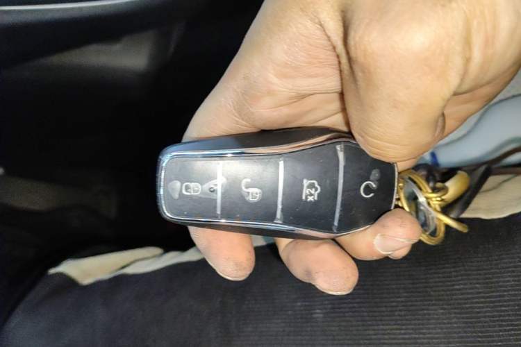 Used BYD Destroyer 05 2024 HONOR Edition DM-i 55KM Luxury Model Vehicle Key