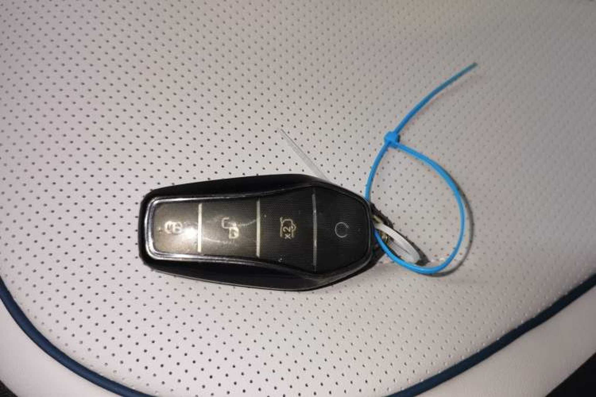Used BYD Destroyer 05 2024 HONOR Edition DM-i 55KM Luxury Model Vehicle Key