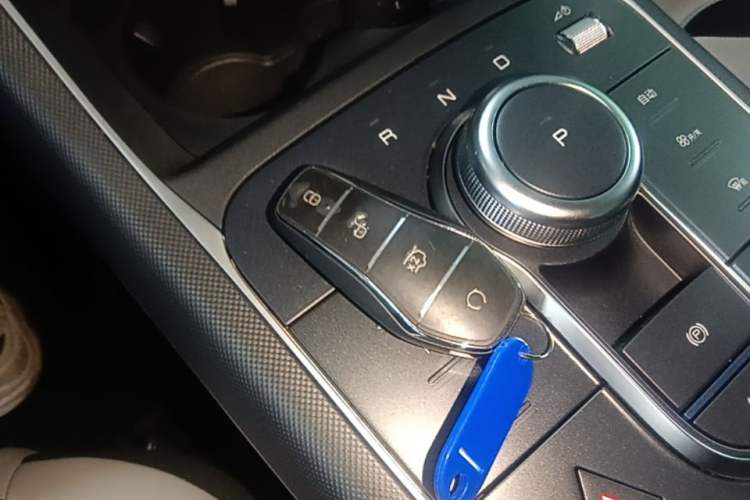 Used BYD Destroyer 05 2024 HONOR Edition DM-i 55KM Luxury Model Vehicle Key