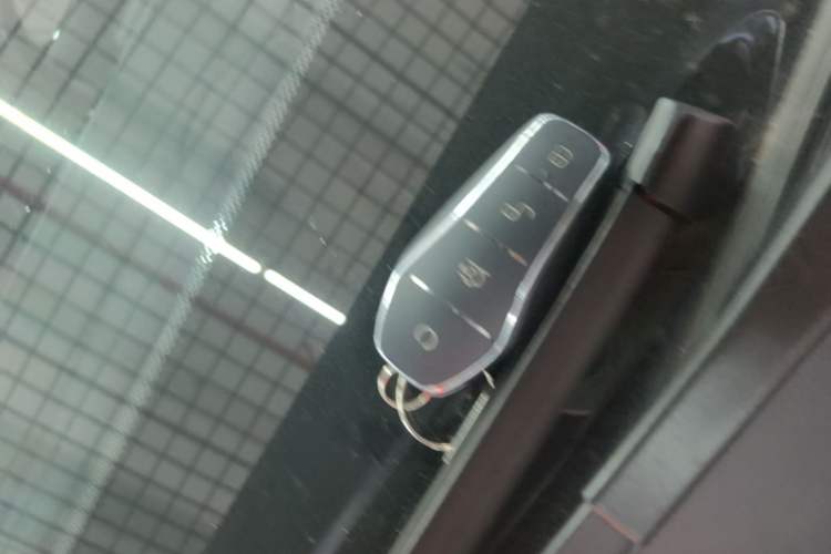 Used BYD Destroyer 05 2024 HONOR Edition DM-i 55KM Luxury Model Vehicle Key