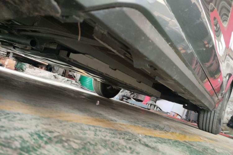 Used BYD Destroyer 05 2024 HONOR Edition DM-i 55KM Luxury Model Chassis Front Left