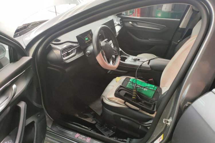 Used BYD Destroyer 05 2024 HONOR Edition DM-i 55KM Luxury Model Driver Seat