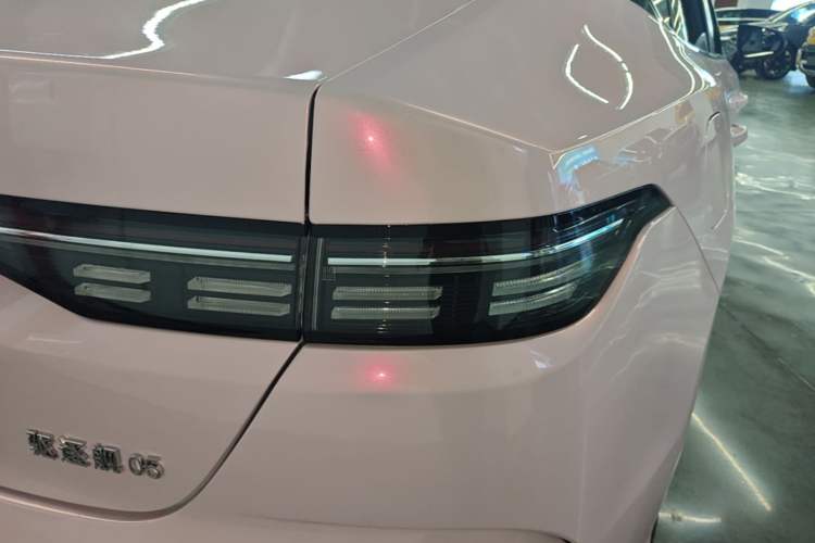 Used BYD Destroyer 05 2024 HONOR Edition DM-i 55KM Luxury Model Right Rear Taillight