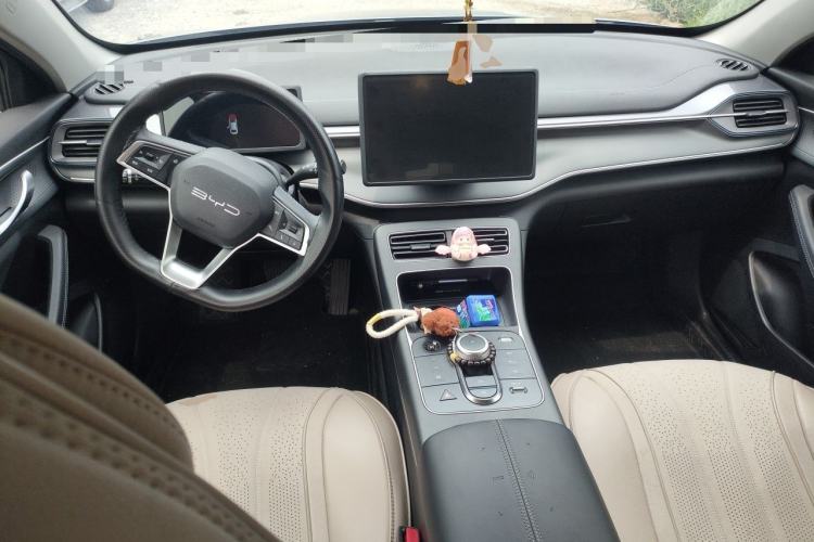 Used BYD Destroyer 05 2024 HONOR Edition DM-i 55KM Luxury Model Center Console