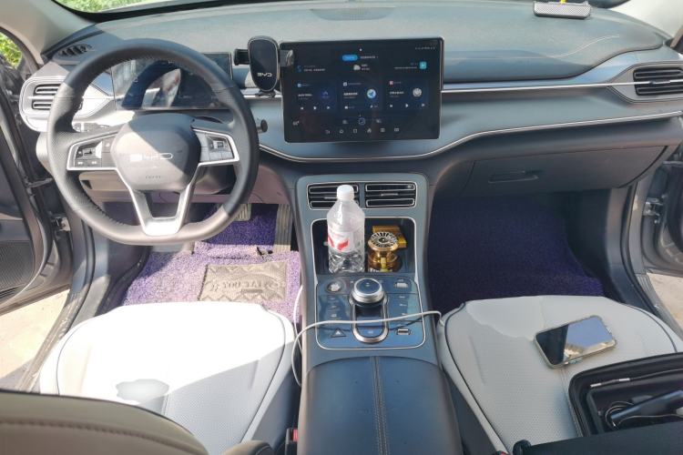 Used BYD Destroyer 05 2024 HONOR Edition DM-i 55KM Luxury Model Center Console