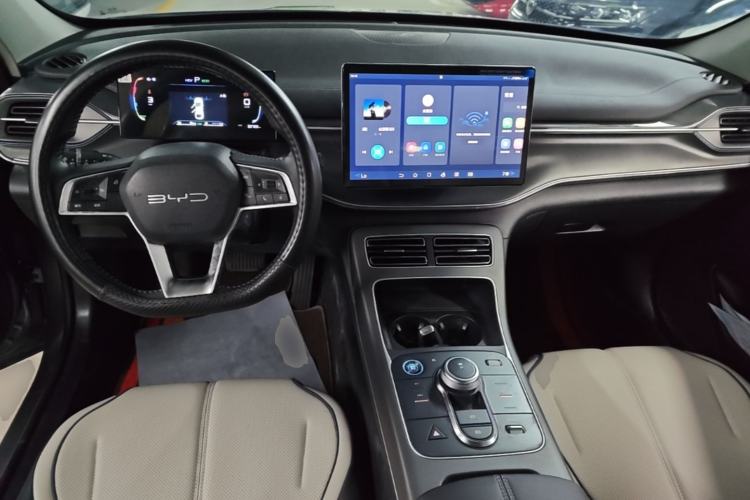 Used BYD Destroyer 05 2024 HONOR Edition DM-i 55KM Luxury Model Center Console