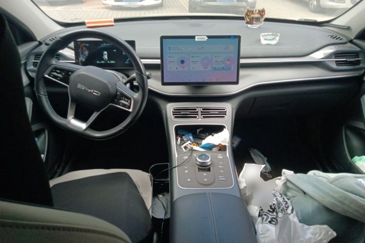Used BYD Destroyer 05 2024 HONOR Edition DM-i 55KM Luxury Model Center Console