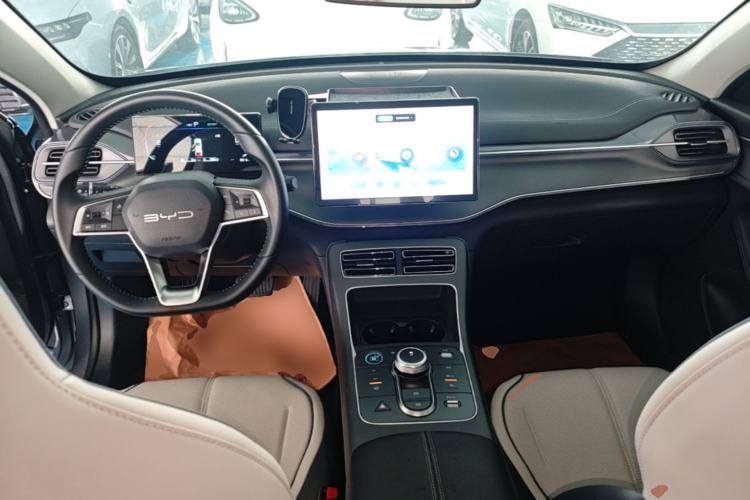 Used BYD Destroyer 05 2024 HONOR Edition DM-i 55KM Luxury Model Center Console