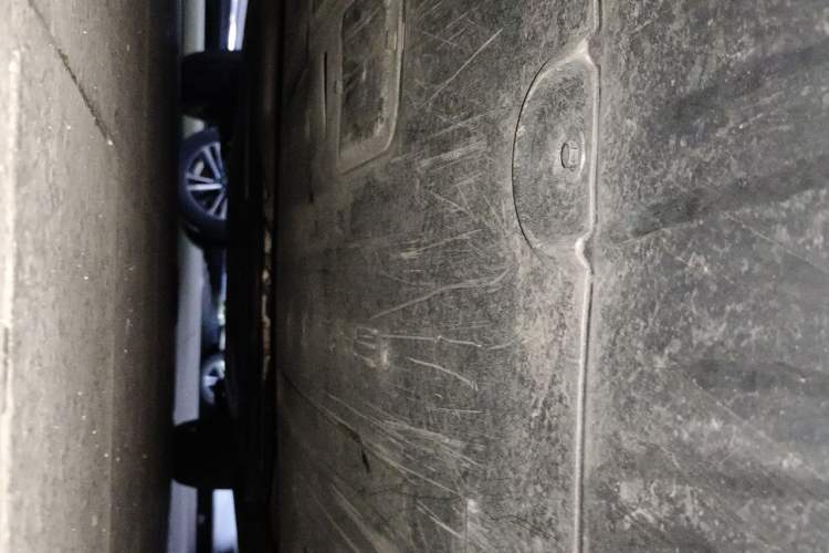 Used BYD Destroyer 05 2024 Honor Edition DM-i 120KM Luxury Model Chassis Front