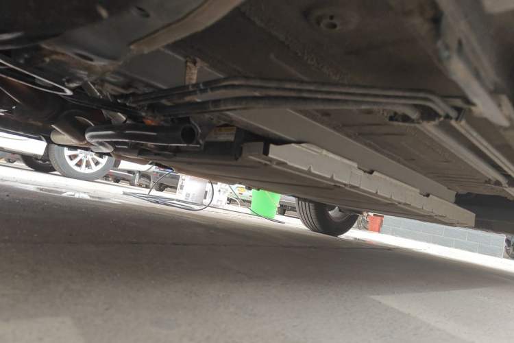 Used BYD Destroyer 05 2024 HONOR Edition DM-i 55KM Luxury Model Chassis Front Left