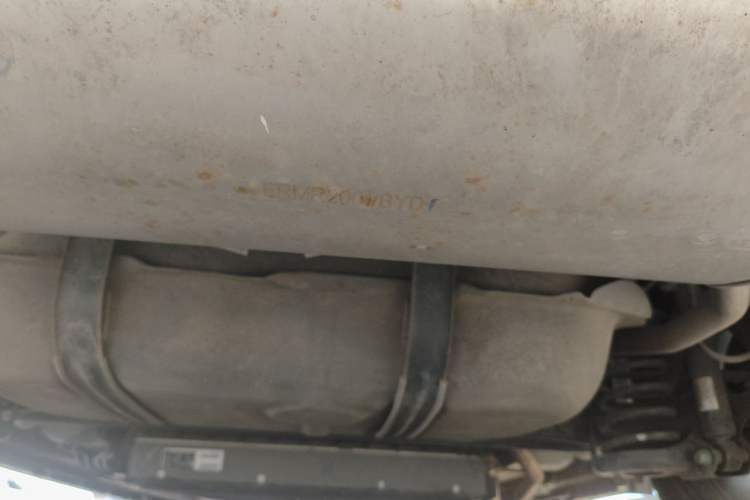 Used BYD Destroyer 05 2024 Honor Edition DM-i 120KM Luxury Model Chassis Rear