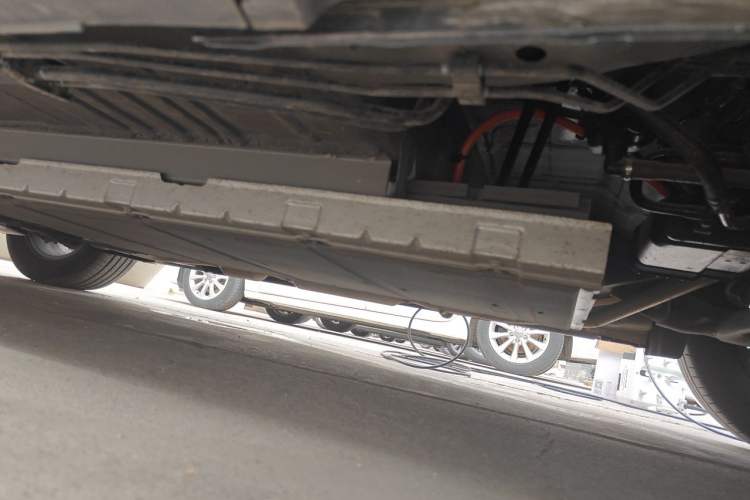Used BYD Destroyer 05 2024 HONOR Edition DM-i 55KM Luxury Model Chassis Rear Left