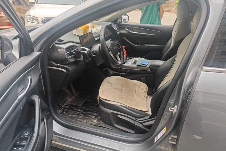 Used BYD Destroyer 05 2024 HONOR Edition DM-i 55KM Luxury Model Driver Seat