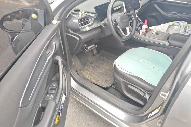 Used BYD Destroyer 05 2024 HONOR Edition DM-i 55KM Luxury Model Driver Seat