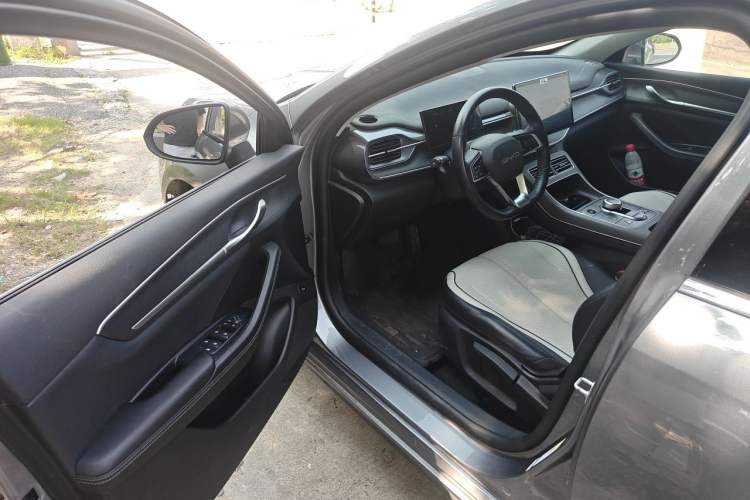 Used BYD Destroyer 05 2024 Honor Edition DM-i 120KM Luxury Model Driver Seat