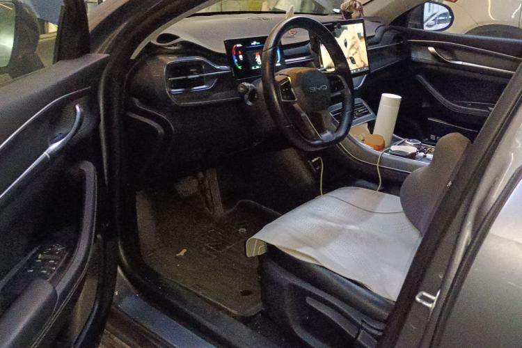 Used BYD Destroyer 05 2024 Honor Edition DM-i 120KM Luxury Model Driver Seat