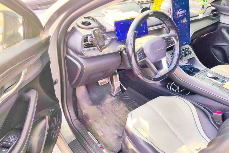 Used BYD Destroyer 05 2024 Honor Edition DM-i 120KM Luxury Model Driver Seat