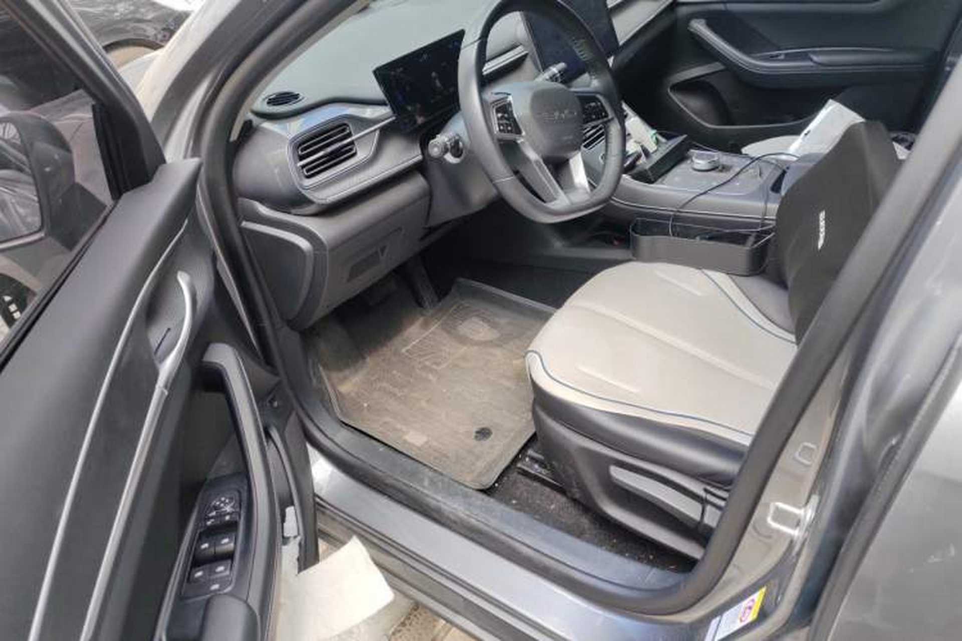 Used BYD Destroyer 05 2024 HONOR Edition DM-i 55KM Luxury Model Driver Seat