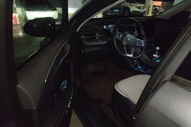 Used BYD Destroyer 05 2024 HONOR Edition DM-i 55KM Luxury Model Driver Seat
