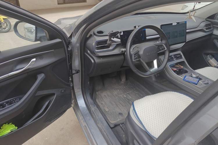 Used BYD Destroyer 05 2024 HONOR Edition DM-i 55KM Luxury Model Driver Seat