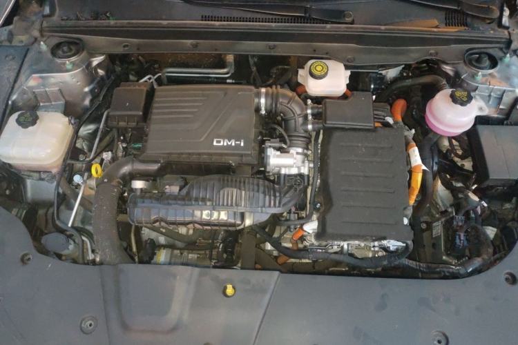 Used BYD Destroyer 05 2024 Honor Edition DM-i 120KM Luxury Model Engine Bay