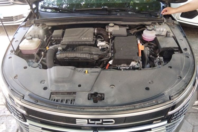 Used BYD Destroyer 05 2024 HONOR Edition DM-i 55KM Luxury Model Engine Bay