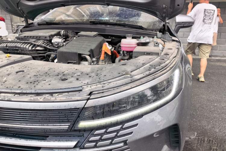 Used BYD Destroyer 05 2024 HONOR Edition DM-i 55KM Luxury Model Engine Bay Left