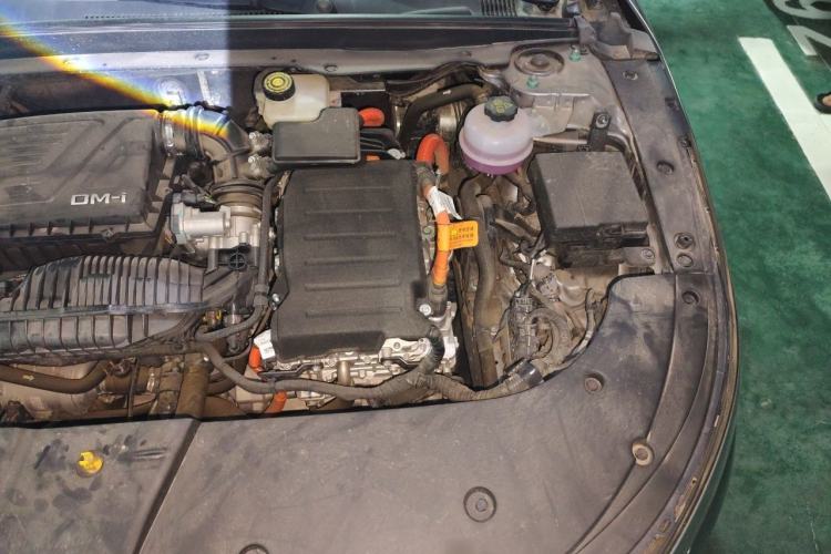 Used BYD Destroyer 05 2024 HONOR Edition DM-i 55KM Luxury Model Engine Bay Left