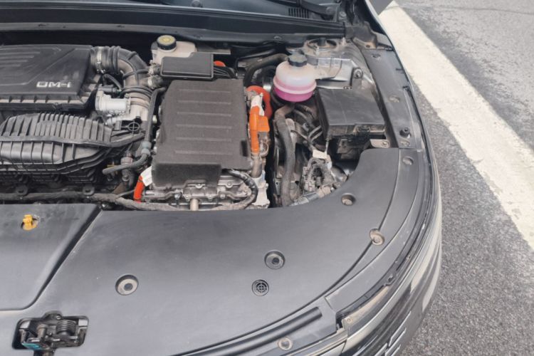 Used BYD Destroyer 05 2024 Honor Edition DM-i 120KM Luxury Model Engine Bay Left