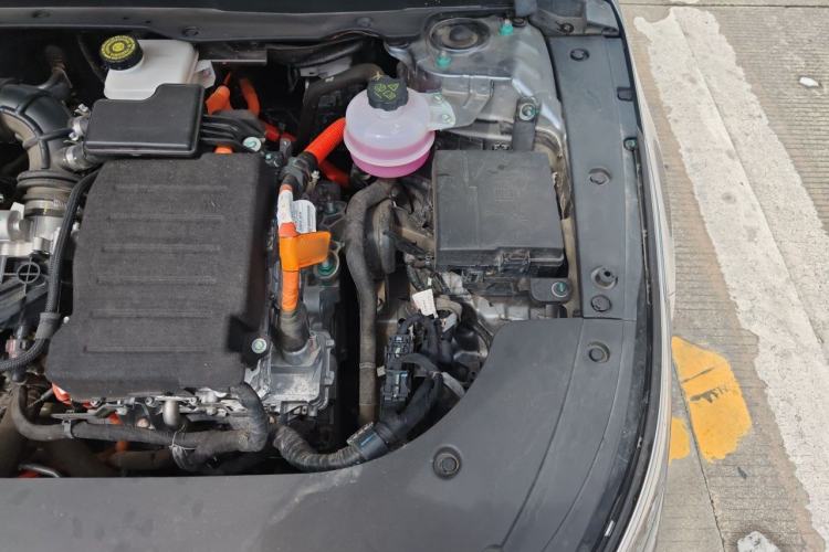 Used BYD Destroyer 05 2024 HONOR Edition DM-i 55KM Luxury Model Engine Bay Left