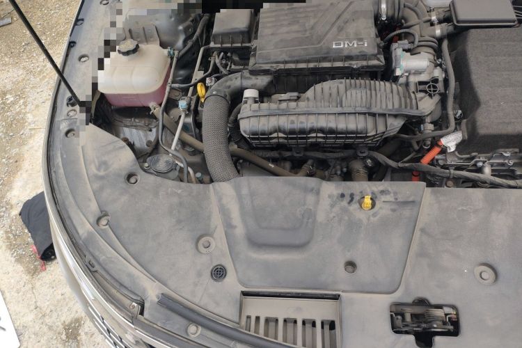 Used BYD Destroyer 05 2024 HONOR Edition DM-i 55KM Luxury Model Engine Bay Right