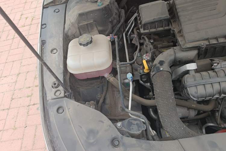 Used BYD Destroyer 05 2024 HONOR Edition DM-i 55KM Luxury Model Engine Bay Right