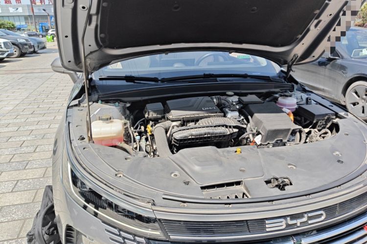 Used BYD Destroyer 05 2024 HONOR Edition DM-i 55KM Luxury Model Engine Bay Right