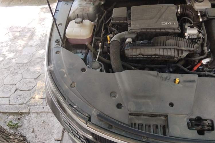 Used BYD Destroyer 05 2024 HONOR Edition DM-i 55KM Luxury Model Engine Bay Right
