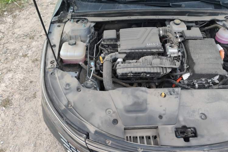Used BYD Destroyer 05 2024 HONOR Edition DM-i 55KM Luxury Model Engine Bay Right