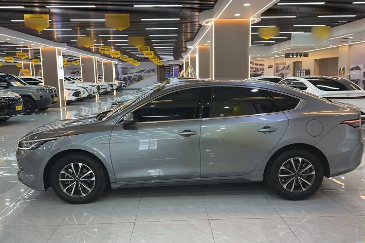 Used BYD Destroyer 05 2024 HONOR Edition DM-i 55KM Luxury Model Exterior 5