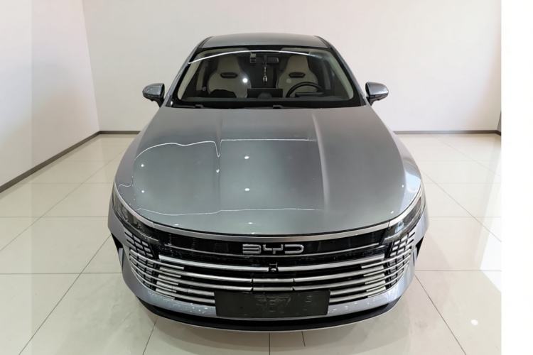 Used BYD Destroyer 05 2024 Honor Edition DM-i 120KM Luxury Model Front