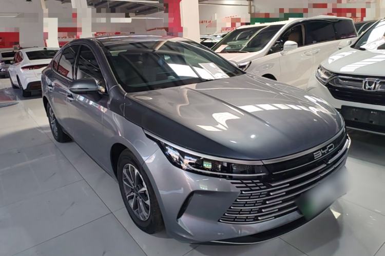 Used BYD Destroyer 05 2024 HONOR Edition DM-i 55KM Luxury Model Front Right 45 Deg