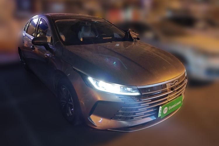 Used BYD Destroyer 05 2024 HONOR Edition DM-i 55KM Luxury Model Front Right 45 Deg